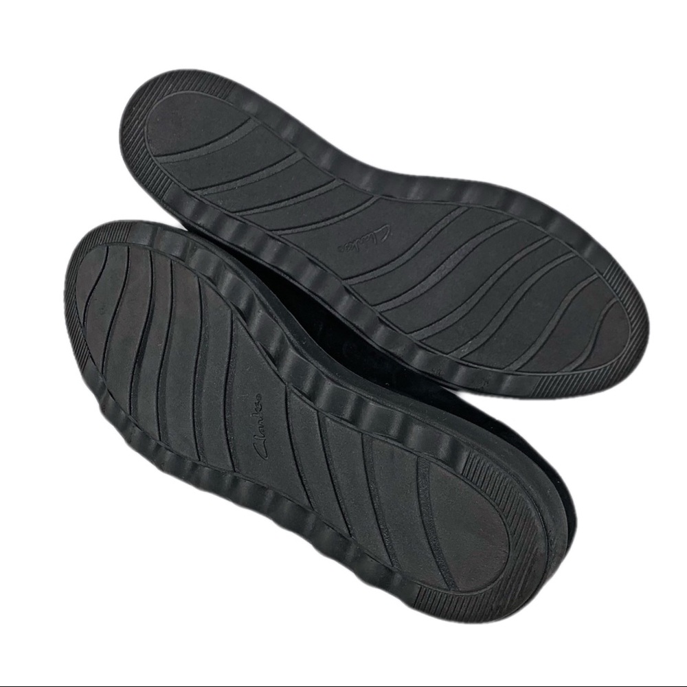Clark’s Womens Black Suede Loafer - Picture 5 of 7
